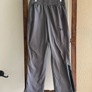 Boys Under Armour Joggers - Medium - Gray